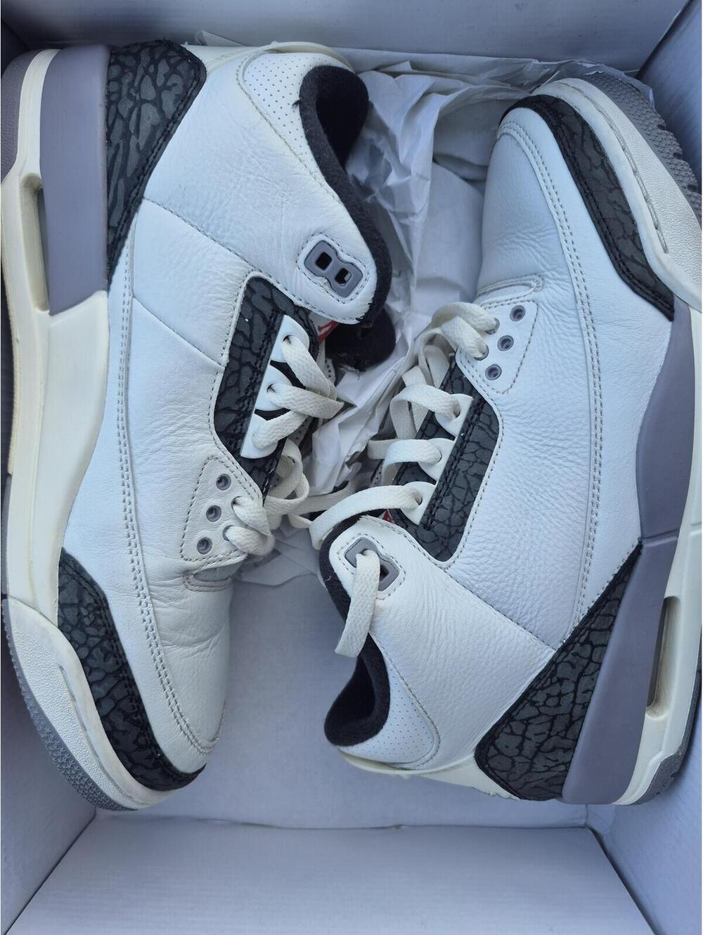 Air Jordan 3 Retro Men's Cement Grey Size 9.5 Pre-owned